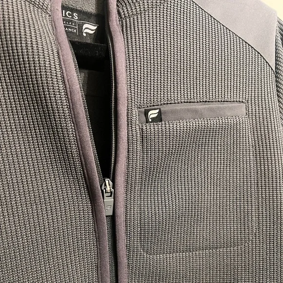 Women’s Large Fabletics Pace Knit Jacket
In Charcoal - Picture 7 of 9
